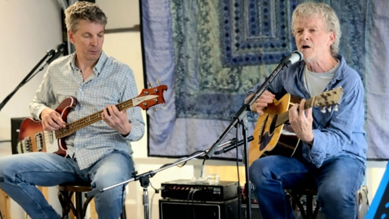 Burkstone bij Muziekcafé Take Five