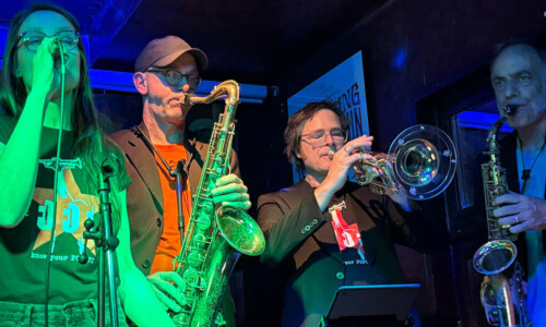Jeffrey Hallford & the Healers bij muziekcafé Take Five